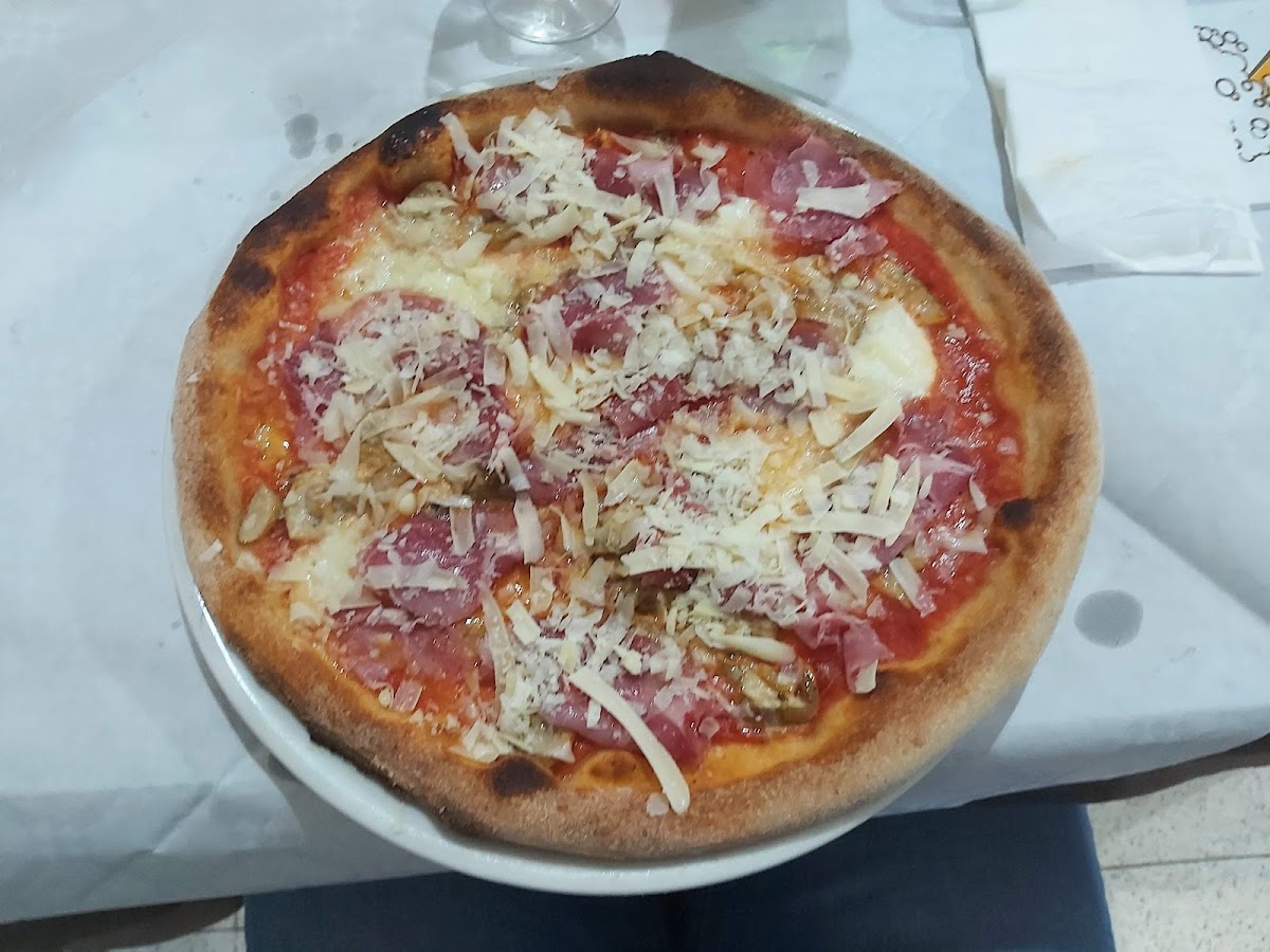 Pizzettiamo Pizzeria Braceria Di Salvatore Di Caro-6